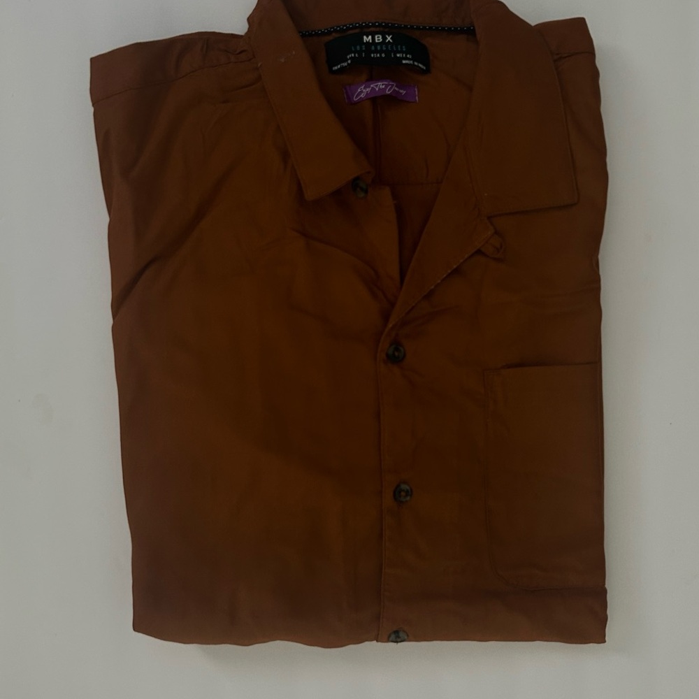 Men’s silk blouse dress shirt. New with tags, size large, color rust.